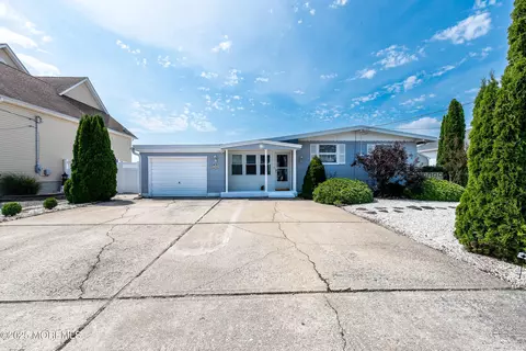Exterior - 1003 Capstan Dr, Forked River, NJ 08731 photo 2 of 15