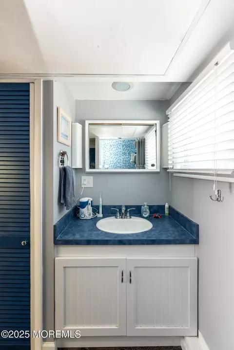 Bath - 1003 Capstan Dr, Forked River, NJ 08731 photo 5 of 5
