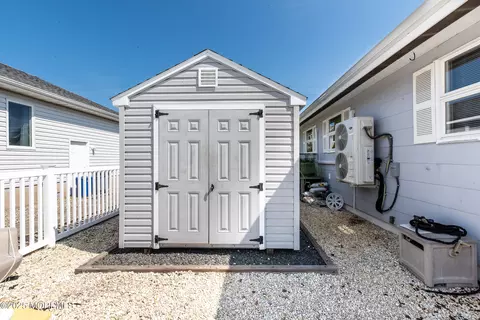 Exterior - 1003 Capstan Dr, Forked River, NJ 08731 photo 12 of 15