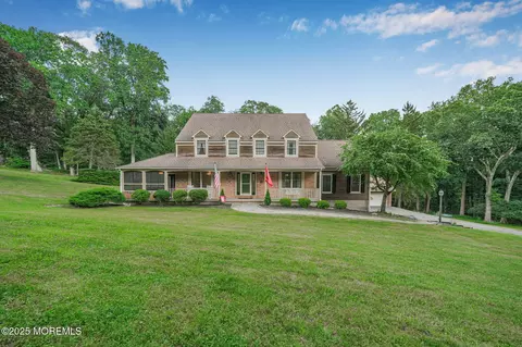 16 Henderson Hill Rd, Hampton, NJ 08827