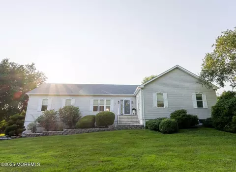 1621 Martin Rd, Wall Township, NJ 07753