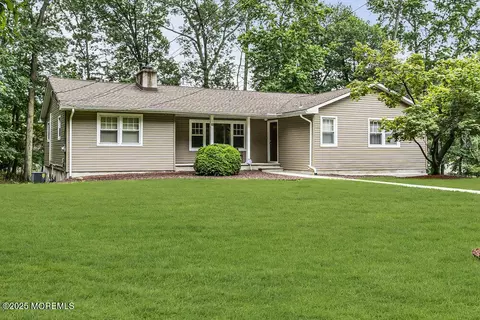 13 Hawkins Rd, Morganville, NJ 07751
