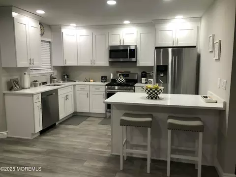 139 Daffodil Dr, Freehold, NJ 07728