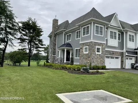 122 Eagle Way, Eatontown, NJ 07724