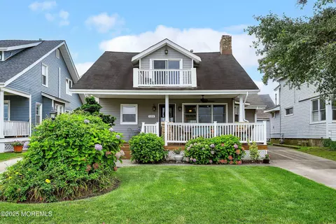 135 Lakeside Ave, Avon By The Sea, NJ 07717