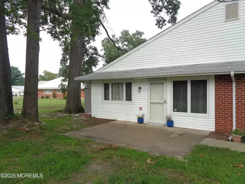 243 D Columbine Ave, Whiting, NJ 08759