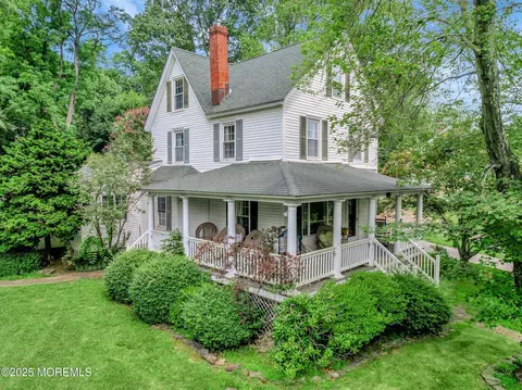 185 Monmouth Ave, Atlantic Highlands, NJ 07716