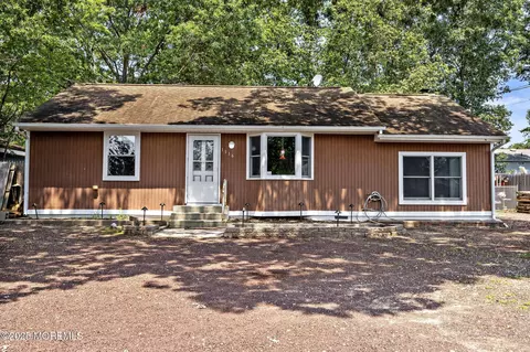 1116 Fathom Ave, Manahawkin, NJ 08050
