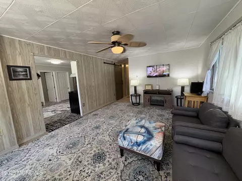 35 Keelson Dr, Waretown, NJ 08758 photo 11