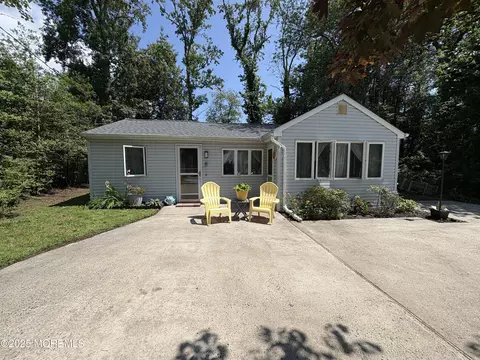 35 Keelson Dr, Waretown, NJ 08758 photo 5