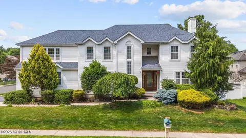 22 Enclosure Dr, Morganville, NJ 07751