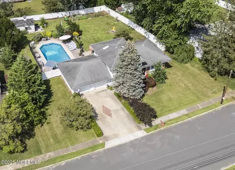 41 Alan Ter, Howell, NJ 07731