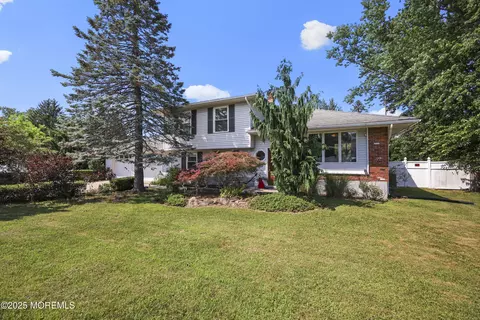 41 Alan Ter, Howell, NJ 07731