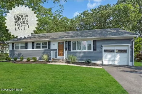 101 Nottingham Dr, Brick, NJ 08724