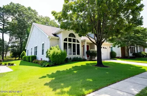 1568 Scholar Pl, Toms River, NJ 08755