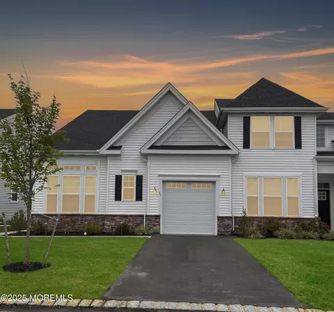 67 Aqueduct Blvd, New Egypt, NJ 08533