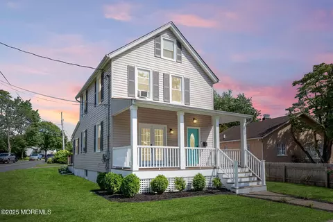 120 Grand Ave, Atlantic Highlands, NJ 07716