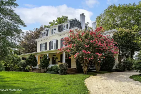 450 Sycamore Ave, Shrewsbury, NJ 07702