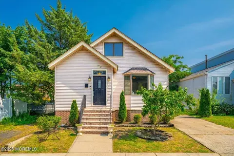 279 Washington St, Keyport, NJ 07735
