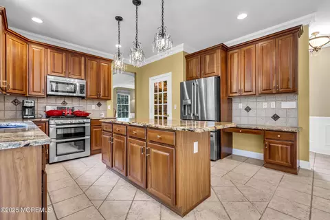 Kitchen - 12 Conor Rd, Jackson, NJ 08527 photo 9 of 9
