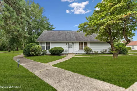 439 Chesterfield Ct # H, Manchester, NJ 08759