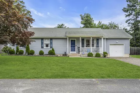 1709 8th Ave, Toms River, NJ 08757
