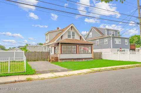 46 Woodland Ave, Keansburg, NJ 07734