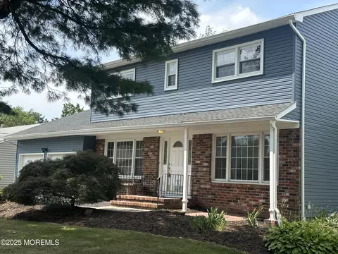 16 Guilford Ln, Mercerville, NJ 08619
