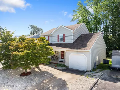 19 Sandy Point Dr, Brick, NJ 08723