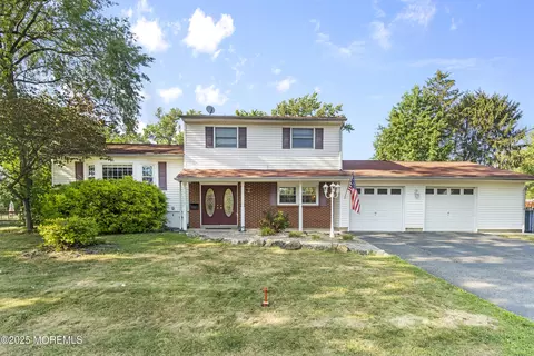 168 Throckmorton Ln, Old Bridge, NJ 08857
