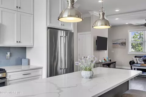 Kitchen - 46 E Coral Dr, Brick, NJ 08723 photo 5 of 8