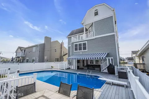 Exterior - 46 E Coral Dr, Brick, NJ 08723 photo 5 of 16