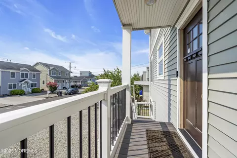 Exterior - 46 E Coral Dr, Brick, NJ 08723 photo 2 of 16