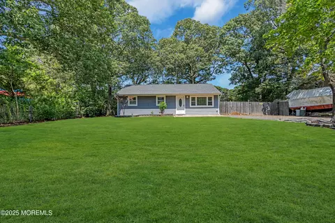 214 Laurel Blvd, Lanoka Harbor, NJ 08734