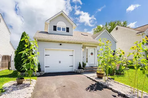 43 Red Maple Dr, Brick, NJ 08724