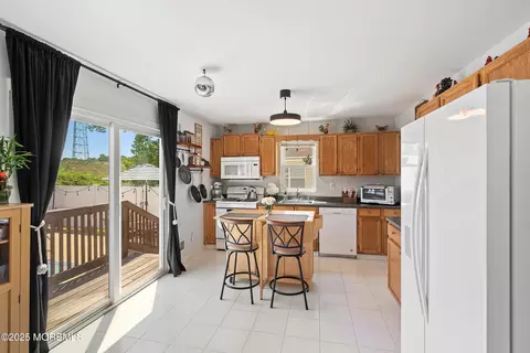 Kitchen - 43 Red Maple Dr, Brick, NJ 08724 photo 1 of 3