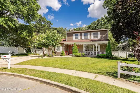 318 Tina Lee Ct, Brick, NJ 08724