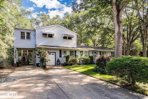 11 Murdock Pl, Jackson, NJ 08527