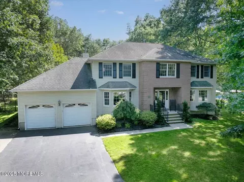 30 Sam Dr, Tinton Falls, NJ 07724