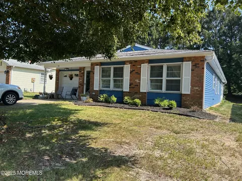 238 Lions Head Blvd S, Brick, NJ 08723