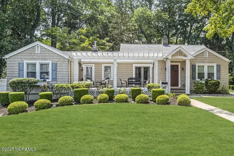 106 Lake Shore Dr, Red Bank, NJ 07701
