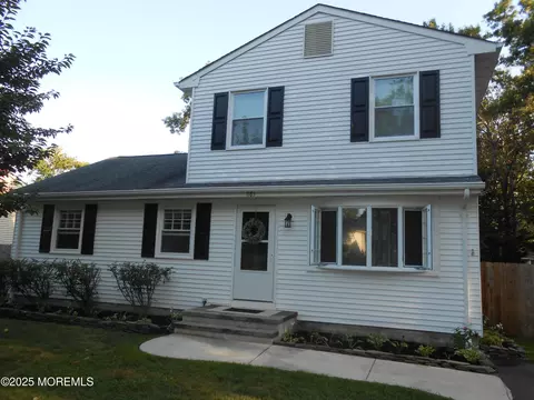 1185 Steamer Ave, Manahawkin, NJ 08050