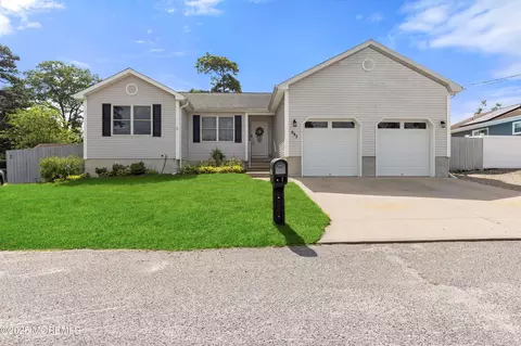645 Beach Ave, Beachwood, NJ 08722