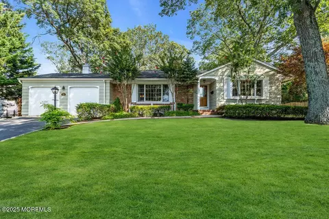 1008 Sunset Dr, Brielle, NJ 08730