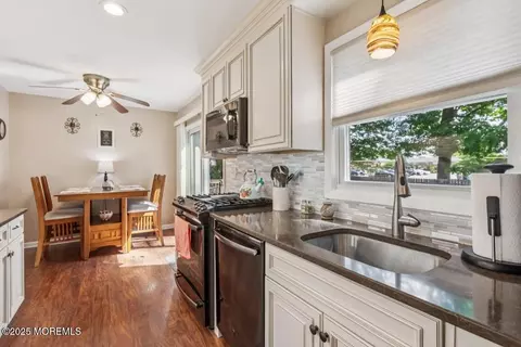 224 1st St, Middlesex, NJ 08846 photo 6
