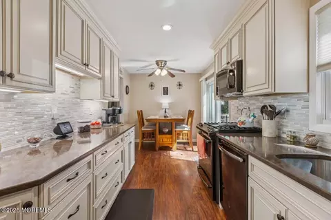 224 1st St, Middlesex, NJ 08846 photo 5