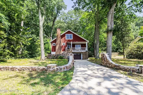26 Mountainside Ave, Atlantic Highlands, NJ 07716