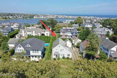 206 Monroe Ave, Spring Lake, NJ 07762