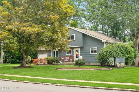 12 Harley Rd, Toms River, NJ 08755