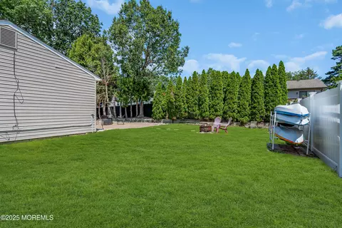 Exterior - 810 Devon St, Forked River, NJ 08731 photo 8 of 9